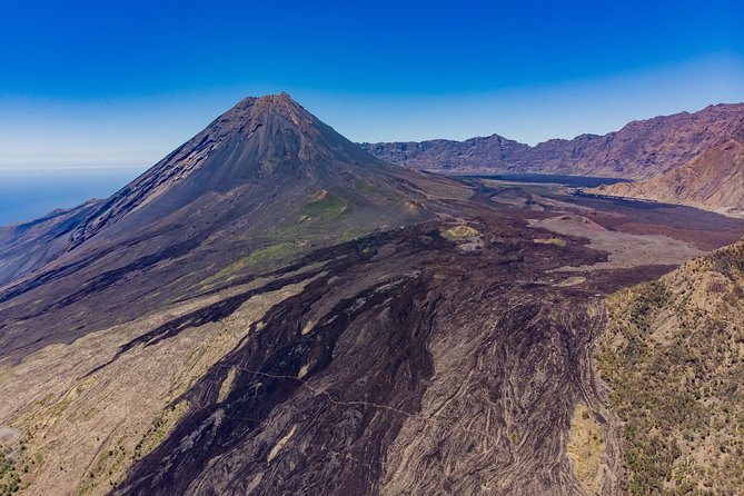 7. Ascension of VOLCAN Grand Pico to FOGO - A local guide makes the difficult parts more manageable