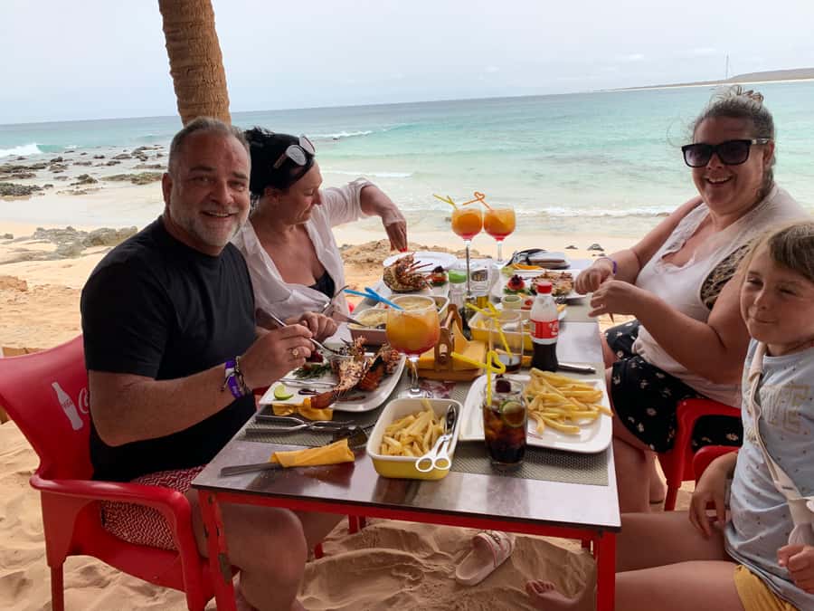 Boa Vista: Lobster Lunch at Santa Monica Beach - How the guide and pickup affect the experience