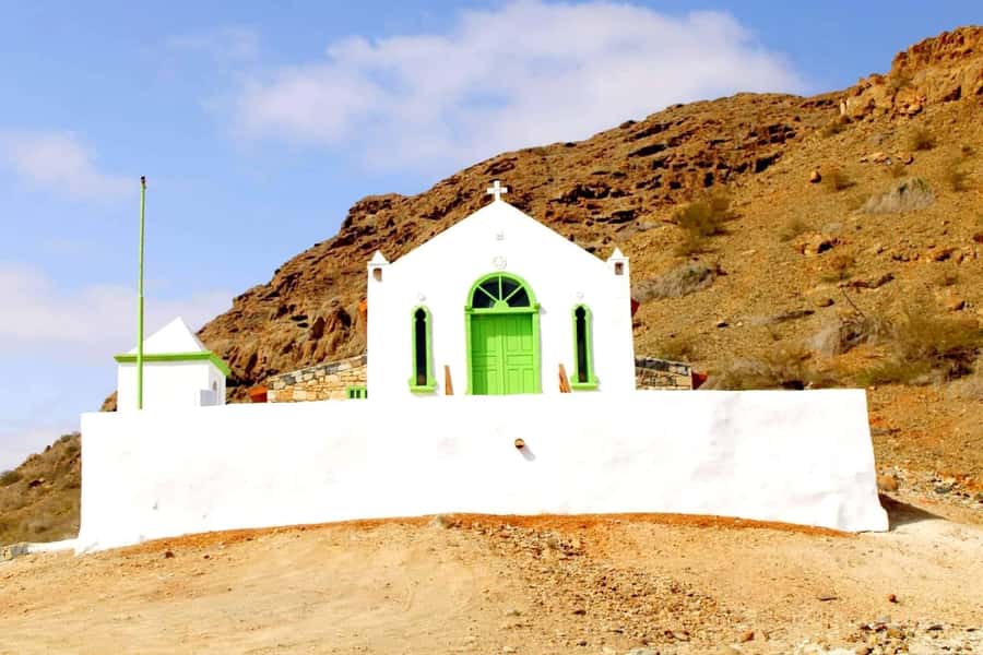 Boa Vista: Santa Monica, Dunes, Caves and Village 4x4 Tour - The 4x4 ride: fun, but not gentle