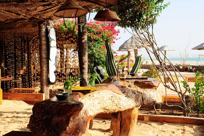 Boa Vista Sunset Dinner with Live Music - A sunset dinner with a lively second act