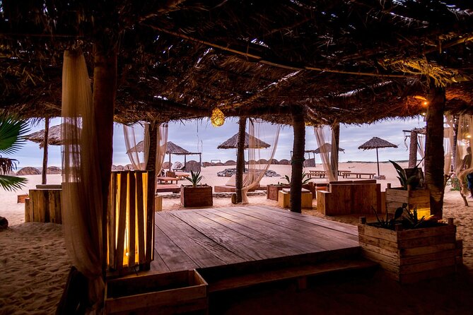 Boa Vista Sunset Dinner with Live Music - Buffet dinner with local flavor