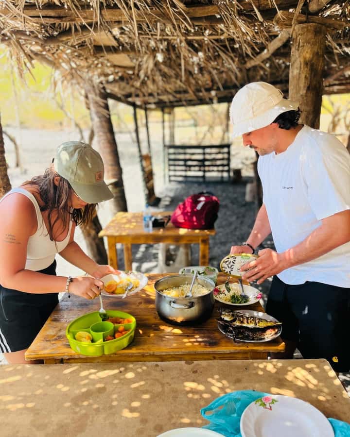 Boat Trip to Aguas Belas Cave+Barbecue - A black-sand beach and a generous barbecue