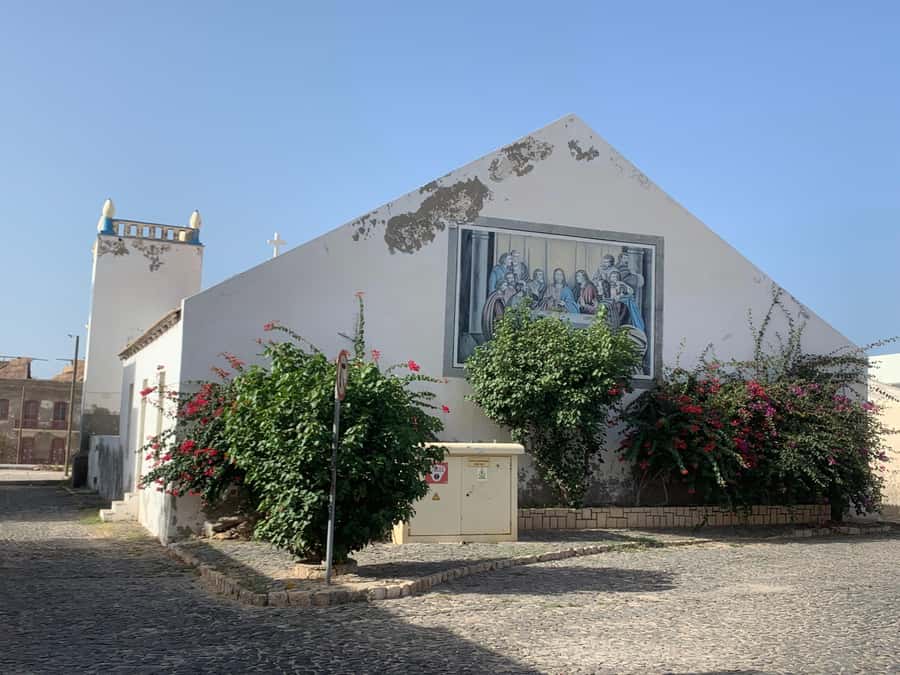 Boavista: City Tour with a Splash at Estoril Beach - Sal Rei beyond the resort gate