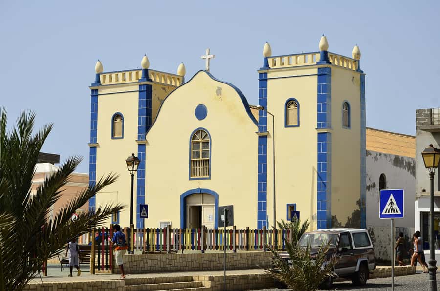 Boavista: Rabil, Shipwreck, City, Snacks & Drinks - 4x4 Tour - Sodade Restaurant and a taste of Boa Vista