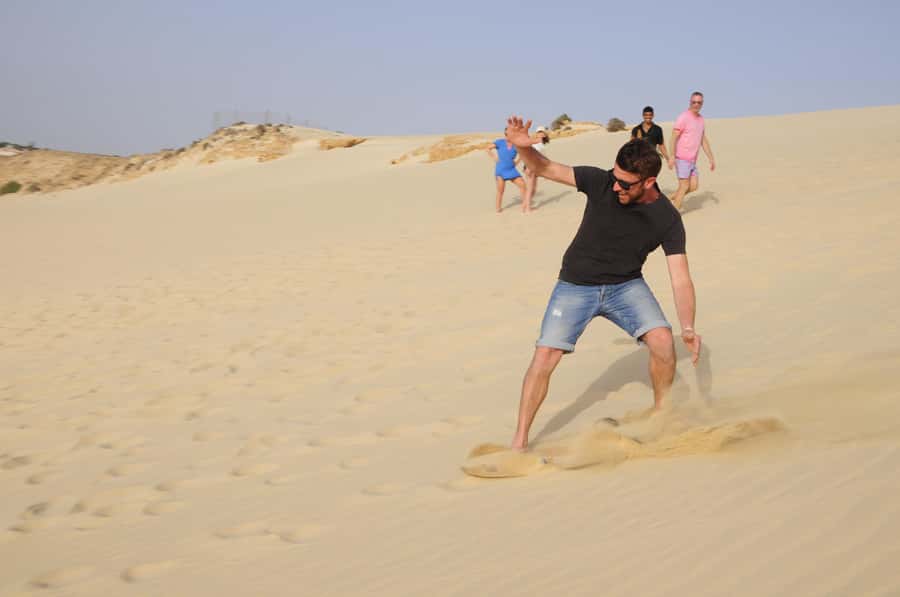 Boavista: Turtle, Shark, Santa Monica, Sandboard & Tasting - Sandboarding at Morro de Areia