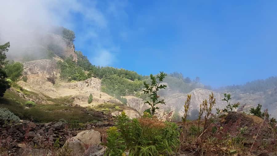 Cova–Paúl Valley Trek: Santo Antão Day Trip by Ferry - Guides, pace, and group comfort