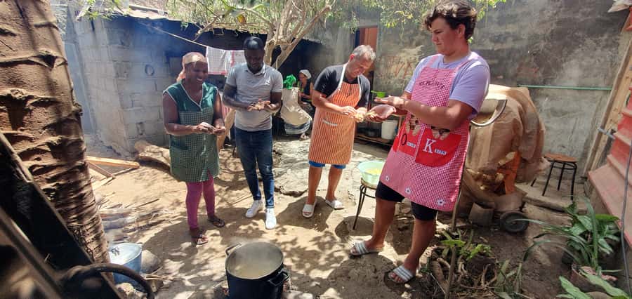 Day with locals people - Key points to know