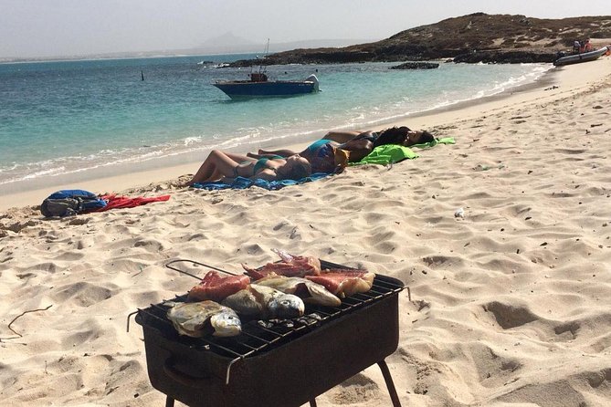 Fishing Snorkeling and Barbecue - The turn toward Djeu and its quiet beach