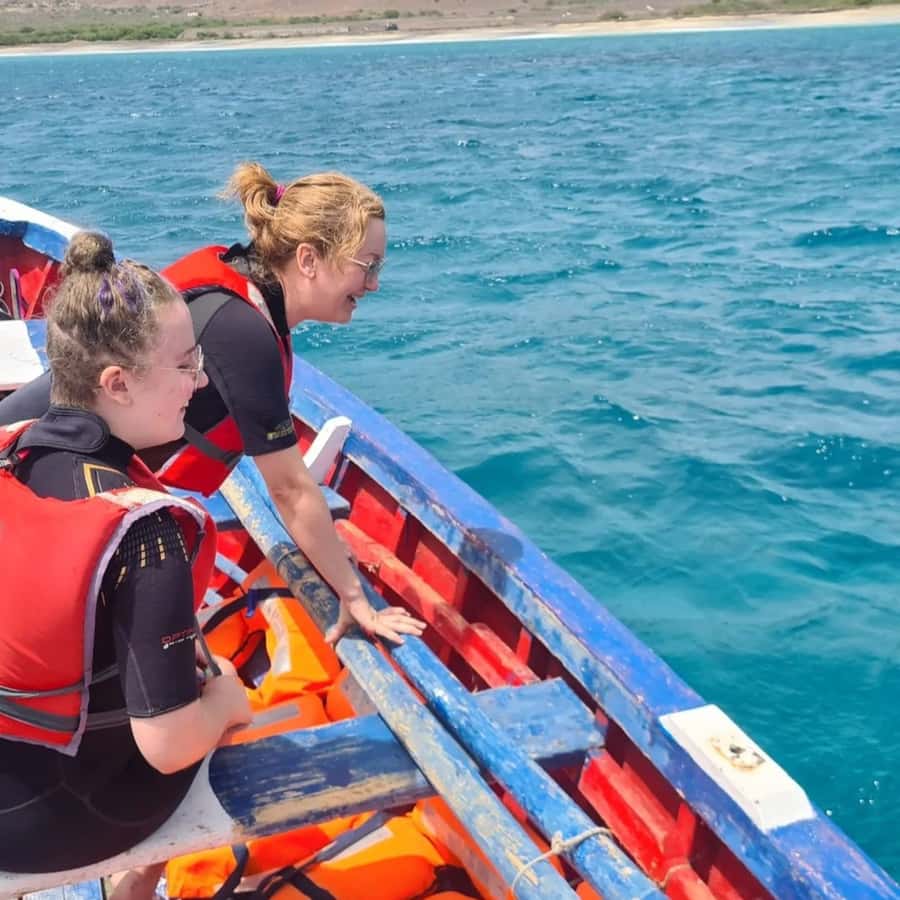 From Mindelo: Snorkel and Swim with Sea Turtles - Practical tips for a better hour