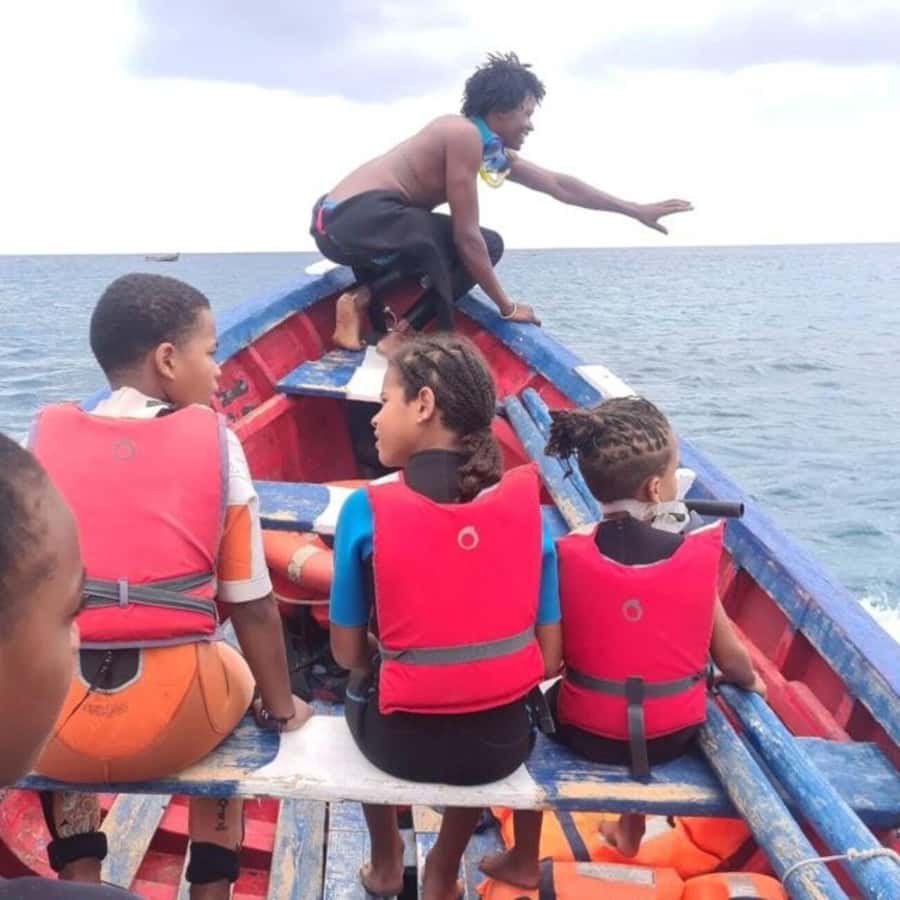 From Mindelo: Snorkel and Swim with Sea Turtles - From Mindelo pickup to the beach