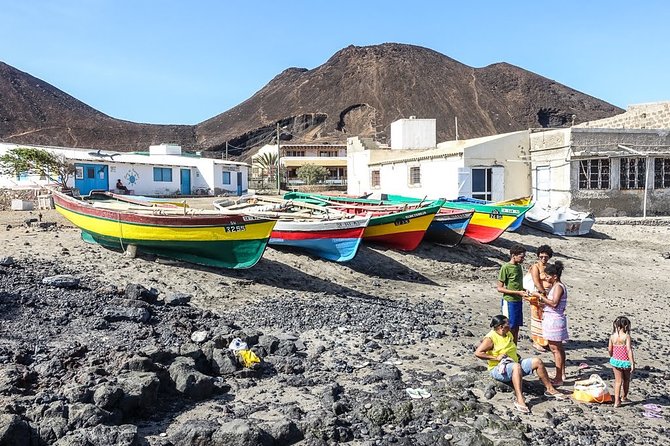 Full Day Island Tour, Highlights of São Vicente - Fish, fruit, and the markets of Mindelo