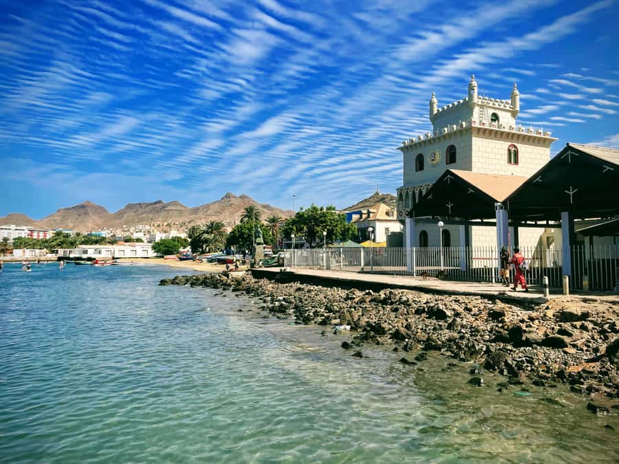 Full Day Island Tour, São Vicente, Mindelo, Highlights - Mindelo’s markets show the island at work