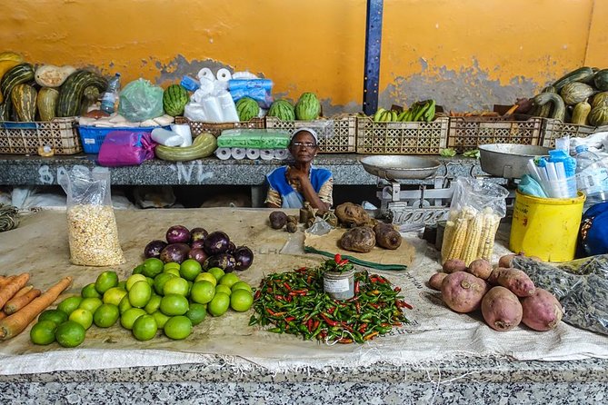 Half Day Island Tour, Sao Vicente, 4h - Mindelo markets show the island at work