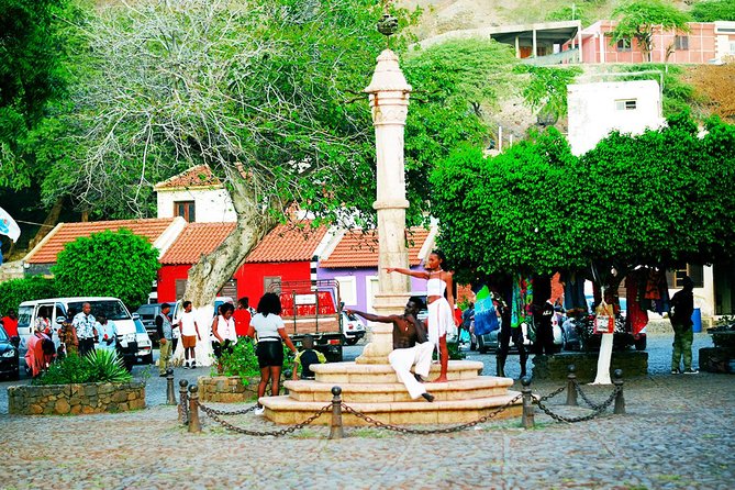 Like Locals: Praia and Cidade Velha Tour + Local Pontxi Tasting - Fortaleza Real de São Felipe and the view over Cidade Velha