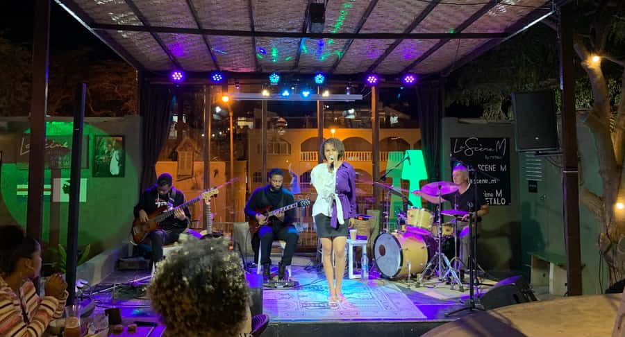 Mindelo Cultural: city tour "Mindelo by Night" - The first hour: music, stories, and traditional dance