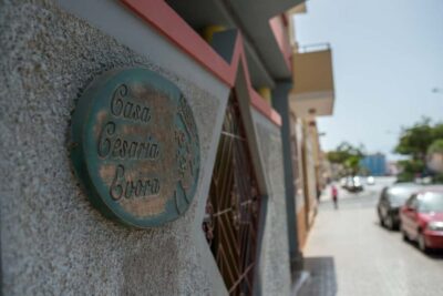 Private Walking Tour with Local Food Tasting