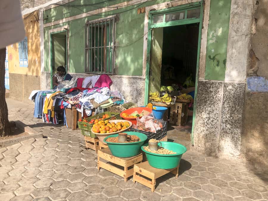 Mindelo: Private Walking Tour with Local Food Tasting - What the $57 price really covers