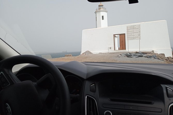 Praia city to the airport. - Port drop-off when Praia is your departure point