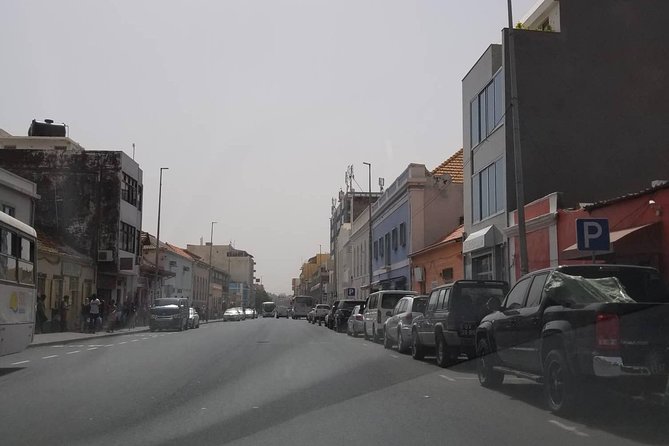 Praia city to the airport. - Booking ahead and cancellation rules
