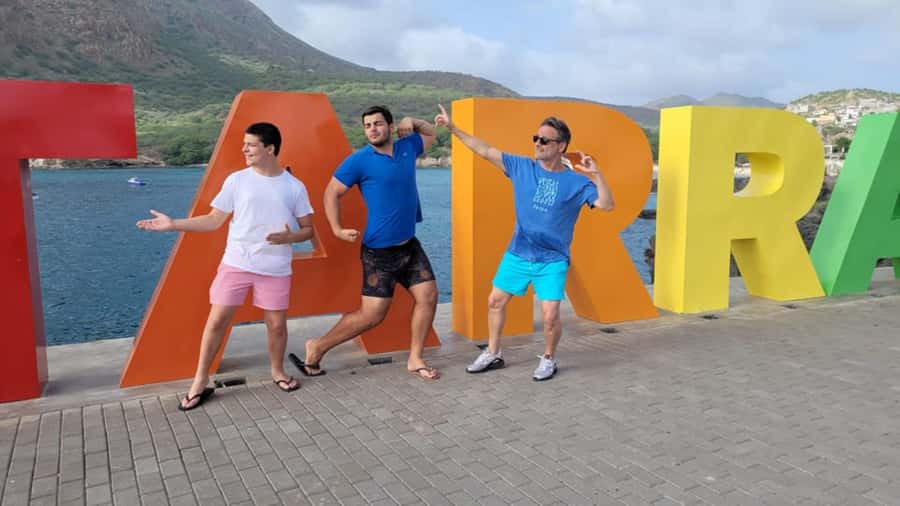 Praia: Day trip by minibus for cruise passengers - The guide makes a real difference