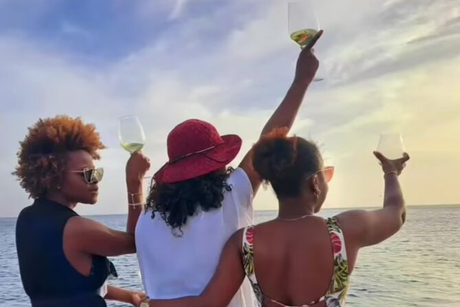 Private Boat Tour in Santa Maria - What the $214.87 group price really means