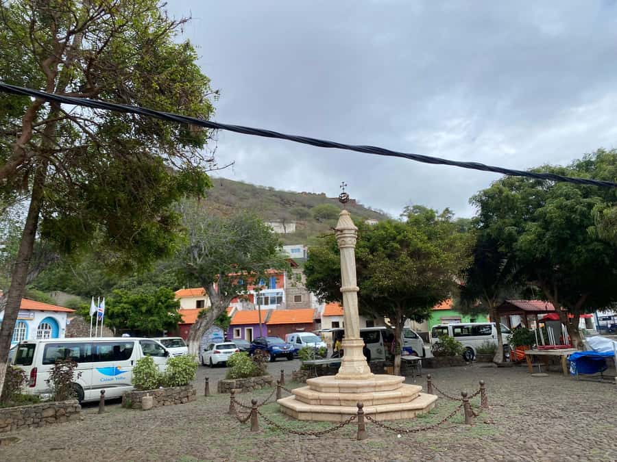 Private Tour Cidade Velha/Discover OLD CITY