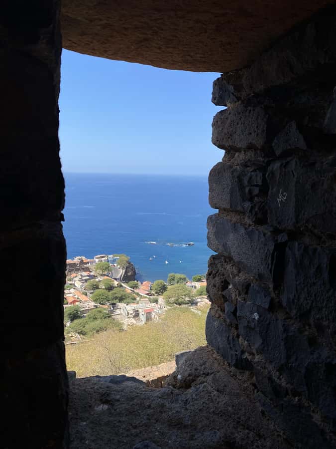 Private Tour Cidade Velha/Discover OLD CITY - Fitness, age limits, and comfort