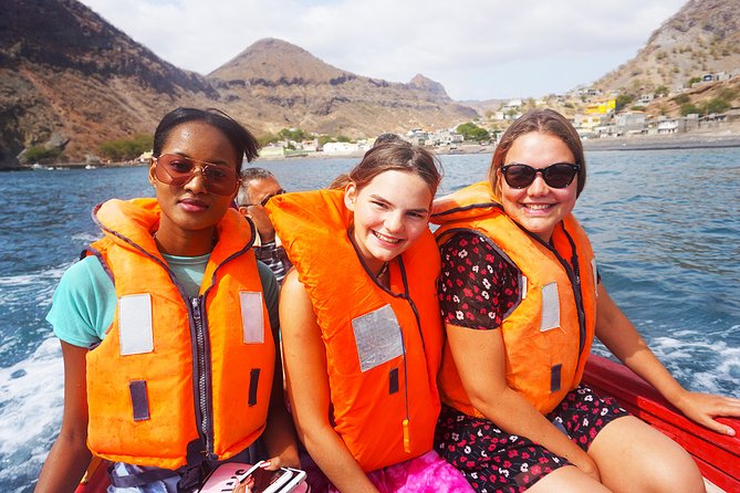 Ribeira da Barca: Boat Trip to the Cave, Snorkeling and BBQ on the beach - Swimming inside the Aguas Belas caves