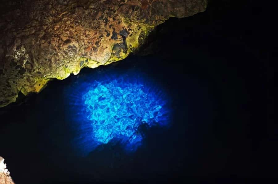 Sal: Half-day tour around the island - Buracona’s Blue Eye and natural pool