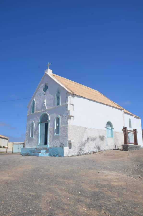 Sal island : Full day excursion Salinas, Shark Bay, Blue Eye - Who will enjoy this excursion most