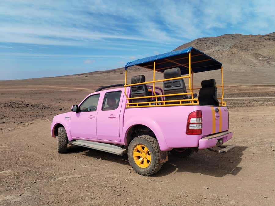 Sal: Island tour with offroad touch and creative pictures - Santa Maria salt pans and Kite Beach