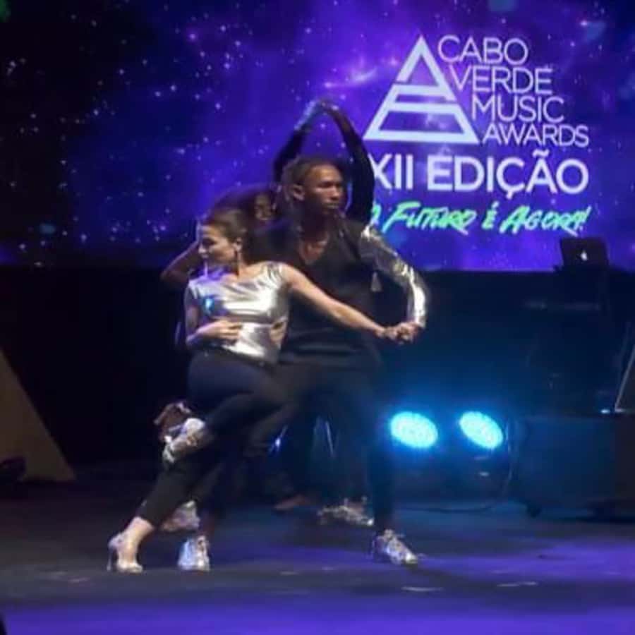 Sal: Kizomba Group Class - Santa Maria, Cape Verde - What happens at Chill Out bar