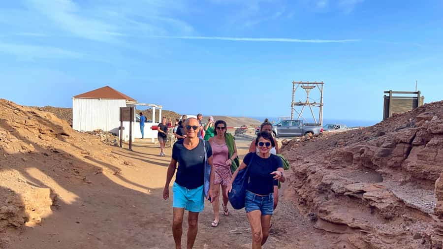 Sal: Lemon Shark Bay and Pedra de Lume Salt Lakes Tour - Quick facts about the Sal shark and salt-lake tour