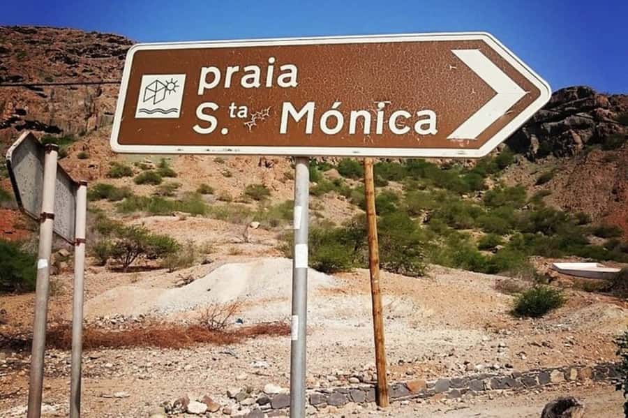 Sal Rei, Santa Monica Beach, Caves, Dunes & Shipwreck Tour - Viana Desert gives Boa Vista its inland drama