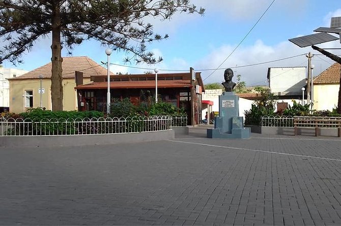 Santiago Island Experience - São Domingos and Eco Centro