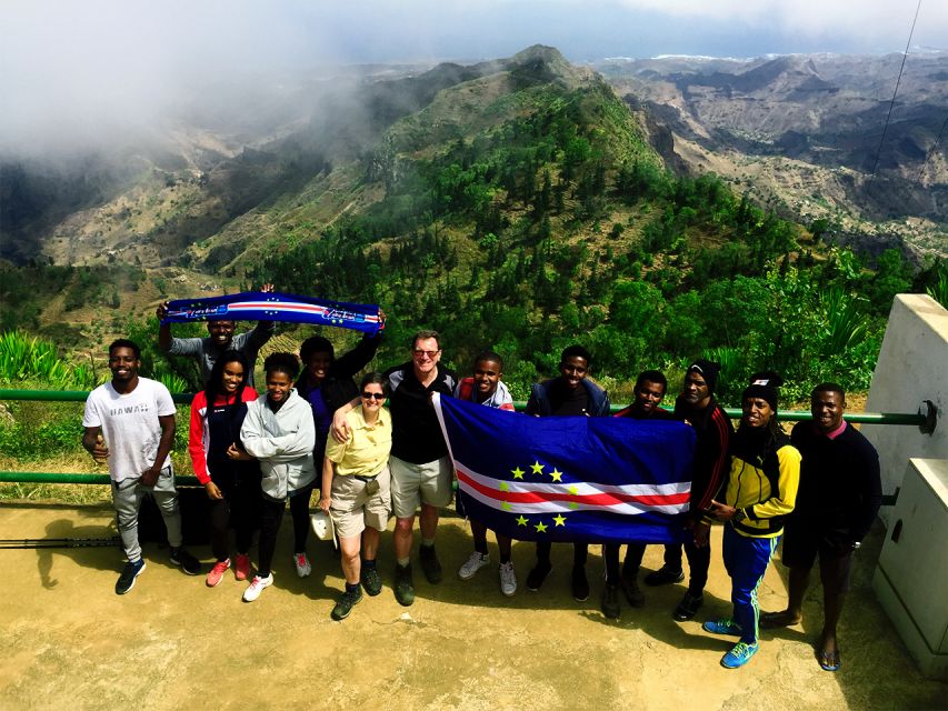 Santiago: Trek from Serra Malagueta to Rabelados Community - A forest picnic after two hours