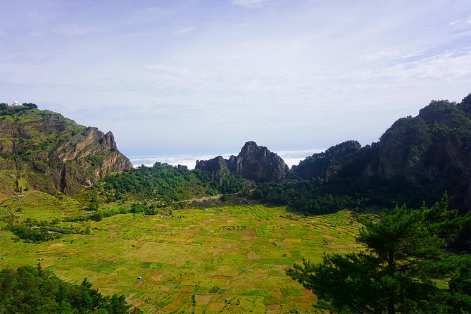 Santo Antão: Full-day Island Tour & Visit to Cova de Paúl Volcano Crater - Lunch at Divin Art