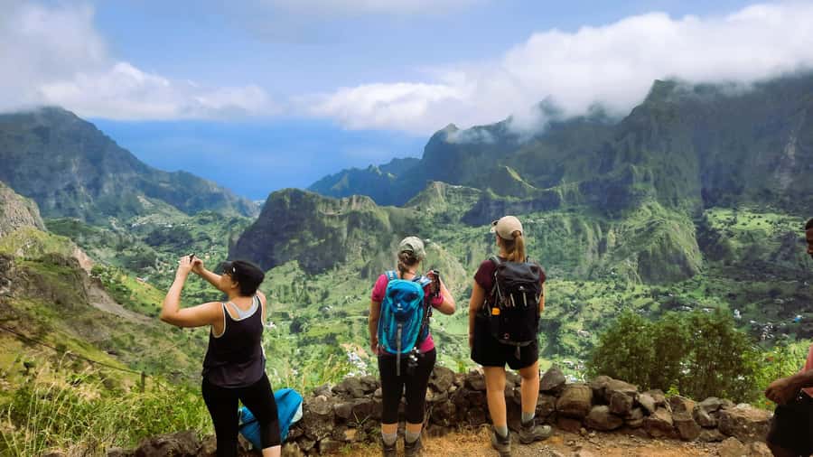 Santo Antão: Hiking Cova Volcano Crater to Ribeira Paúl - Who should book this hike?