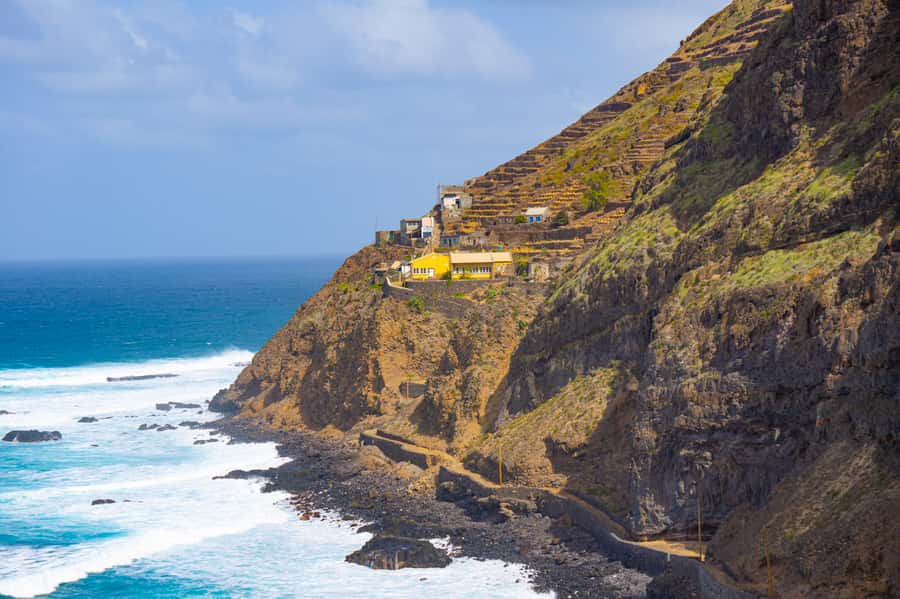 Santo Antão: Ponta do Sol & Fontainhas Guided Trip with Hike - The descent through Corvo and Formiguinhas