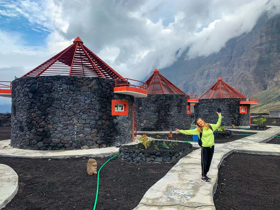 São Filipe: Fogo Volcano with Wine and Cheese Tasting - Walking across the lava at Chã das Caldeiras