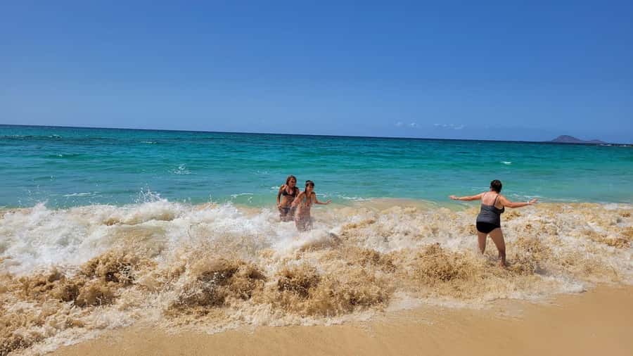 São Vicente Full Day - Salamansa shows a slower coastal side