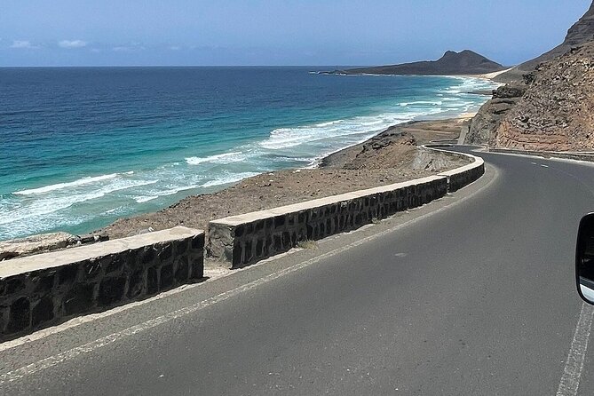 São Vicente: Half day, Beaches, Villages, Monte Verde - The road between Baía das Gatas and Calhau