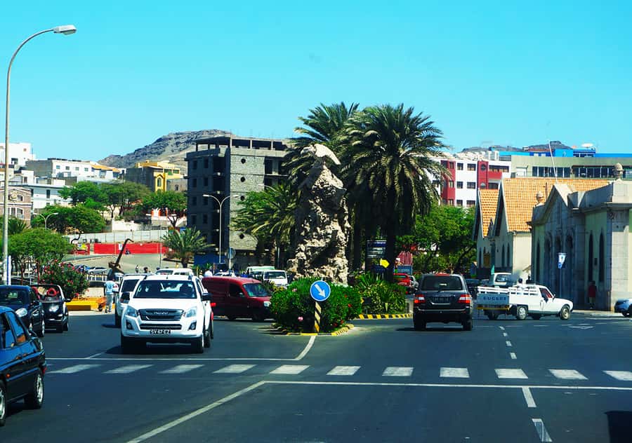 São Vicente Island: Full-Day Tour - Mindelo: markets, church, and Fortin views