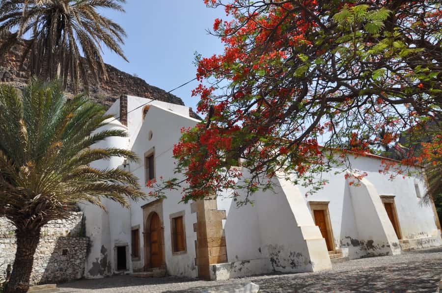 The origen of Capeverdean People - The 20-minute ride from your hotel